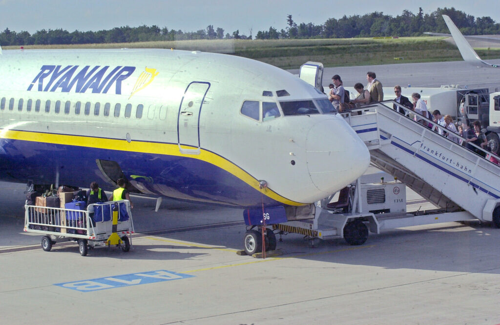 Ryanair отчете 50 млн. евро разходи покрай исландския вулкан