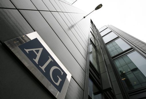 AIG постави краен срок за стратегически инвеститори, преди да листне AIA