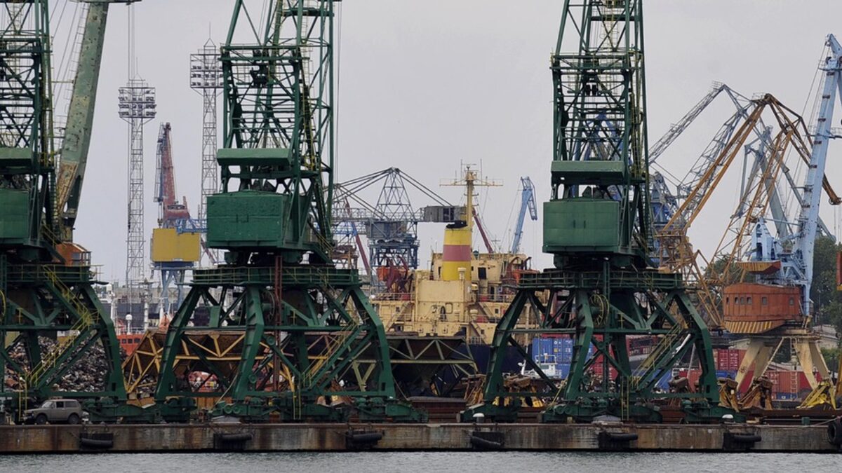 Борисов не изключва пристанищата умишлено да са "натискани надолу" Борисов не изключва пристанищата умишлено да са "натискани надолу"