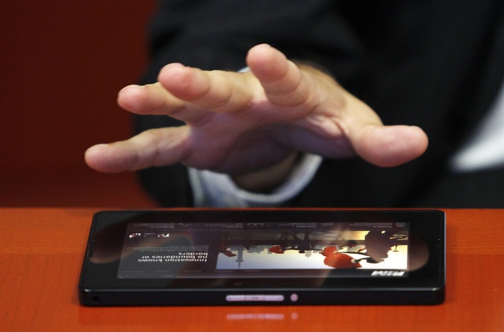 С обявяването на своя BlackBerry PlayBook (на снимката) канадският производител на смартфони RIM също направи сериозна заявка за навлизане на пазара на дигитални забавления.