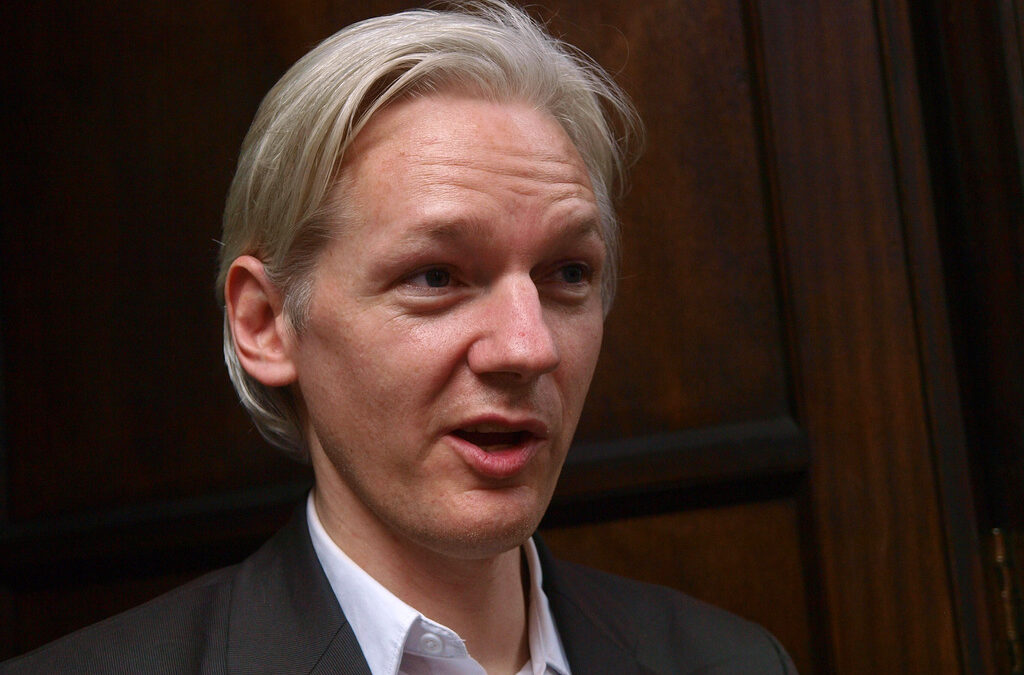 Създателят на WikiLeaks Джулиан Асандж