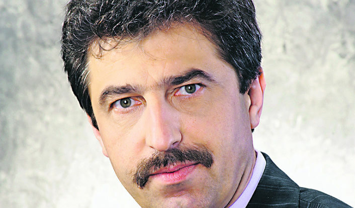 Цветан Василев
