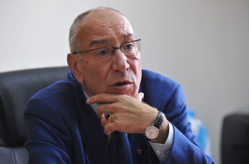 Проф. Дончо Хрусанов, преподавател по административно право в СУ