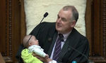 Елате с бебето: в парламента на Нова Зеландия децата са добре дошли