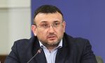 Вътрешният министър мълчи за полицейската охрана пред "Осемте джуджета" Вътрешният министър мълчи за полицейската охрана пред "Осемте джуджета"