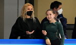 В центъра на допинг скандала: кои са спорните фигури около Камила Валиева В центъра на допинг скандала: кои са спорните фигури около Камила Валиева