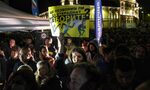 Фотогалерия: Хиляди протестираха в София срещу "опраскването на Изборния кодекс"
