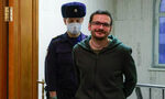 Присъдата на Иля Яшин: как Кремъл създава "уютен концлагер" Присъдата на Иля Яшин: как Кремъл създава "уютен концлагер"