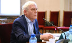 Четири партии искат управителят на здравната каса да бъде отстранен час по-скоро