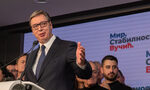"Седене на два стола." Накъде отиват отношенията на Сърбия и Русия
