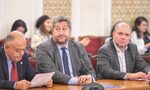 "Демократична България" критикува президента за изказванията му от Брюксел "Демократична България" критикува президента за изказванията му от Брюксел