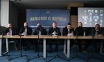 Орел, рак и щука на "Герена": до какво ще доведе борбата за власт в "Левски" Орел, рак и щука на "Герена": до какво ще доведе борбата за власт в "Левски"