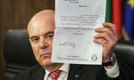 Цитат на деня: Време е политическият боклук от Народното събрание да бъде изметен