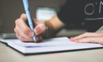 Образователното ведомство предлага по-малко натоварване на учениците след жалби на родители