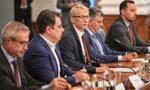 "Гасим пожари": Премиерът критикува служебното правителство за куп проблеми (обновена)