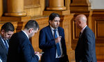 Парламентарна комисия прие на второ четене отпадането на трудовите книжки