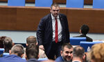ДПС подкрепя искането на ГЕРБ за дерогацията за "Лукойл", Василев обяви, че ще има обсъждане