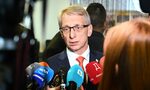 Премиерът ще съди свързващите го с "хранилката "Лукойл"