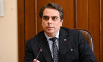 Асен Василев: Парламентът ще избира между 20% ДДС за заведенията и изсветляването им Асен Василев: Парламентът ще избира между 20% ДДС за заведенията и изсветляването им