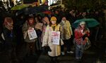"Няма да търпим повече": снегът не спря шествието срещу насилието над жени