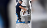 Мъж си направи сандвичи в енергото в Силистра, защото 24 часа няма ток у дома Мъж си направи сандвичи в енергото в Силистра, защото 24 часа няма ток у дома
