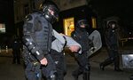 Мъж се оплака от полицейско насилие, МВР твърди, че той е ухапал служител по коляното Мъж се оплака от полицейско насилие, МВР твърди, че той е ухапал служител по коляното