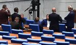 "Възраждане" и "Има такъв народ" ще сезират съда за промените в Конституцията