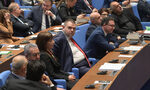 Тройната коалиция ще оцелее, докато Борисов и Пеевски имат ползи от нея