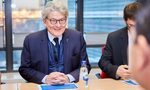 Предизборни вълнения: защо френският еврокомисар атакува Фон дер Лайен Предизборни вълнения: защо френският еврокомисар атакува Фон дер Лайен