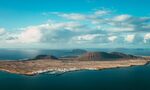 Канарските острови затягат с полиция правилата за краткосрочни наеми