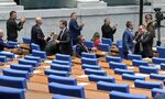 ГЕРБ и ДПС бойкотират парламентарното заседание за оставката на Росен Желязков