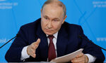 Спирам войната, ако Украйна се откаже от НАТО и от завзетото от Русия, заяви Путин Спирам войната, ако Украйна се откаже от НАТО и от завзетото от Русия, заяви Путин