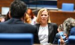 Надежда Йорданова е убедена, че коалицията не нарушава Конституцията Надежда Йорданова е убедена, че коалицията не нарушава Конституцията