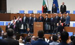 Новият служебен кабинет на Главчев заработи, съмненията за зависимости останаха Новият служебен кабинет на Главчев заработи, съмненията за зависимости останаха