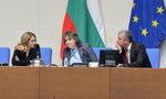 Изборът за председател на парламента беше труден, мнозинството за кабинет изглежда невъзможно Изборът за председател на парламента беше труден, мнозинството за кабинет изглежда невъзможно