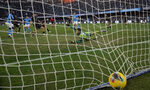 "Наполи" се измъчи срещу предпоследния, но все пак стигна до 1:0 и настигна лидера