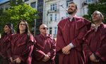 След злоупотребата със съдия да се готвят ли адвокатите