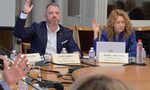 Бюджетната комисия набързо одобри старите правила за избор на членове на регулатори