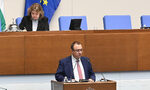 Разрешението за строеж на 14 км от "Хемус" е забавено 4 години по незнайни причини, обяви министър