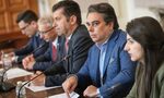 "Ако Борисов скъса с Пеевски - да се обади": Асен Василев допусна подкрепа за кабинета "Желязков" "Ако Борисов скъса с Пеевски - да се обади": Асен Василев допусна подкрепа за кабинета "Желязков"