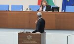 Въпроси за руска пропаганда в училище предизвикаха скандал почти до бой в парламента Въпроси за руска пропаганда в училище предизвикаха скандал почти до бой в парламента