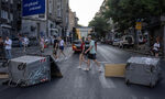 Полицията в Сърбия осуетява пътните блокади и вика преподаватели и студенти на разговор