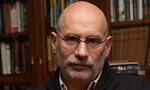 Русия осъди писателя Борис Акунин на дълги години затвор Русия осъди писателя Борис Акунин на дълги години затвор
