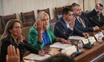 "Със зависимости": Управляващите определиха кой ще оценява бъдещите членове на антикорупционната комисия "Със зависимости": Управляващите определиха кой ще оценява бъдещите членове на антикорупционната комисия
