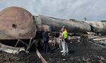 Товарен влак дерайлира и вагони с гориво се запалиха до Симеоновград Товарен влак дерайлира и вагони с гориво се запалиха до Симеоновград