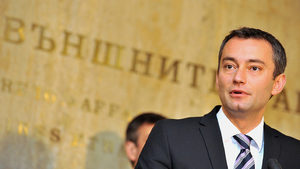 До февруари МВнР ще подбере кандидати, които да сменят посланиците-агенти