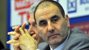 Цветанов: С решението за отнемане на лиценза на "Лукойл" можеше да се застраши работата на МВР
