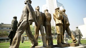 10-и ноември: от тогава и от днес