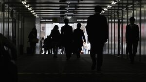 "Форбс": Миграцията от България и Румъния може да не е масова след падането на ограниченията