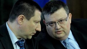 Сотир Цацаров привика главния секретар на МВР и председателя на ДАНС